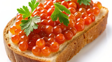 С красной икрой 